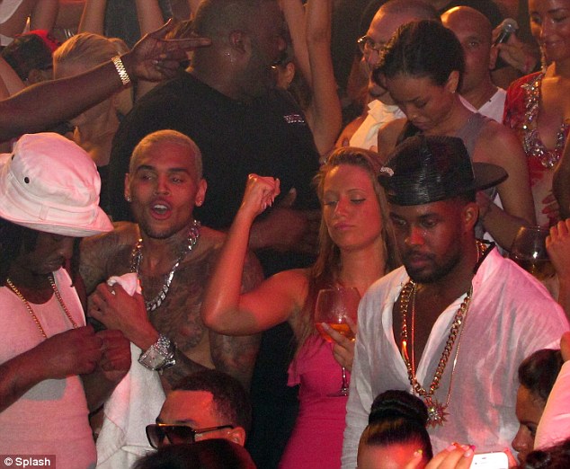 chris-brown-Karrueche-Tran-partying-other-women-6