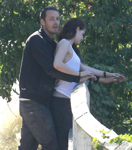 kristen-stewart-rupert-sanders-intimate-cheating-kiss-16